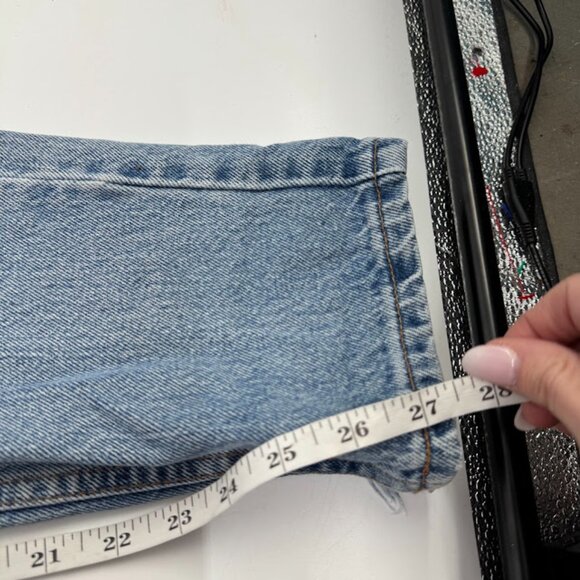 Vintage Levi's 550 Relaxed Fit Tapered Leg Jeans - Size 2 Petite - Picture 15 of 15